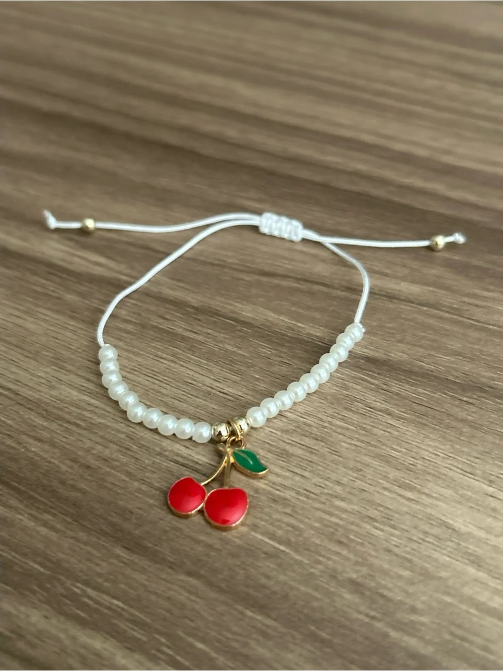 Cherry bracelet Q1300